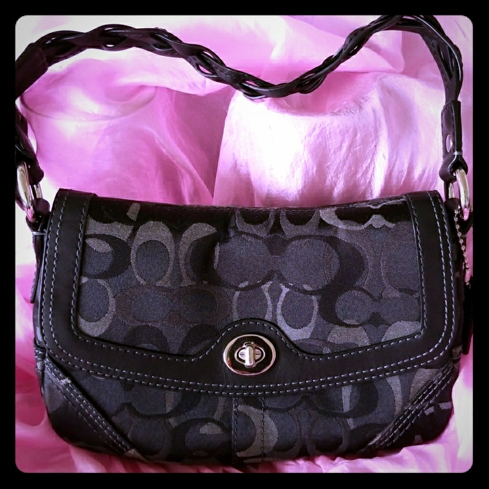 Beautuful COACH purse
